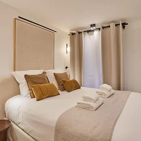Apartment Superb Center Of By Prestige