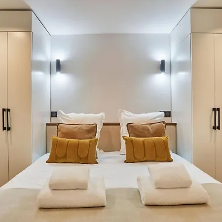 Apartment Superb Center Of By Prestige *