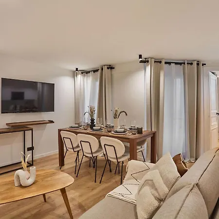 Superb Center Of By Prestige * Paris